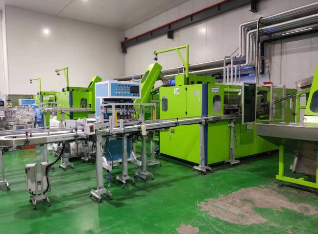 High Quality VFINE 6cavity blowing machine introduction Wholesale - Zhongshan Vfine Machinery Co., Ltd 1