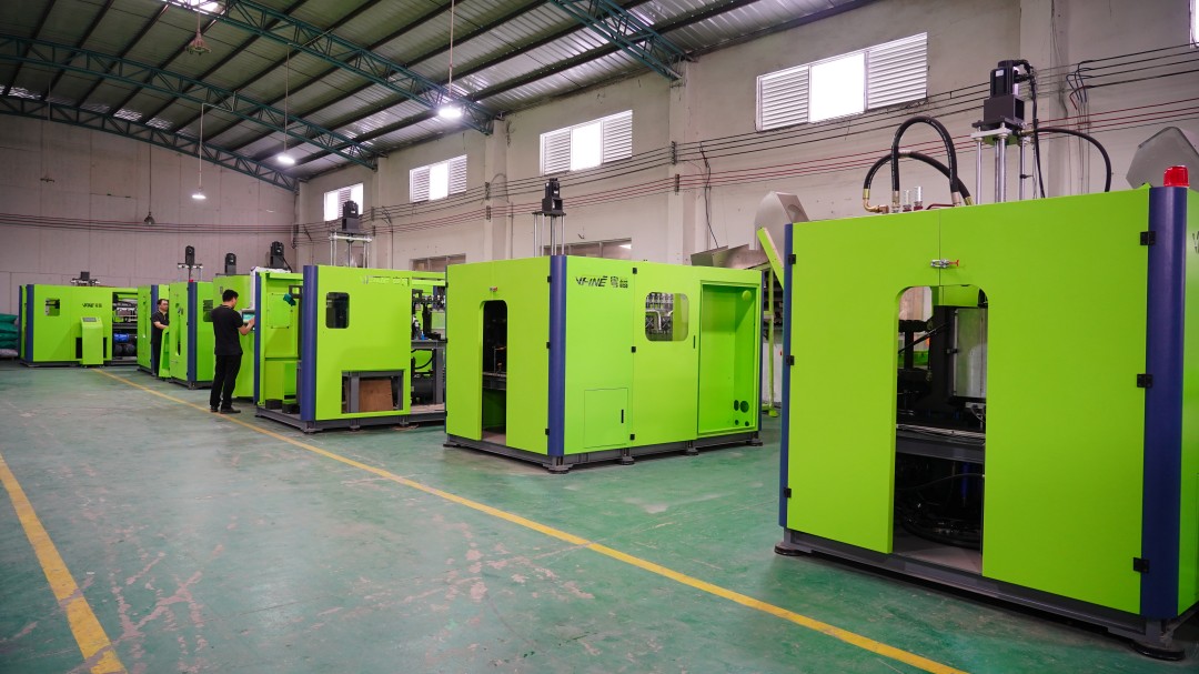 Best Quality water bottle making machine manufacturers & supplier - vfine Factory 2