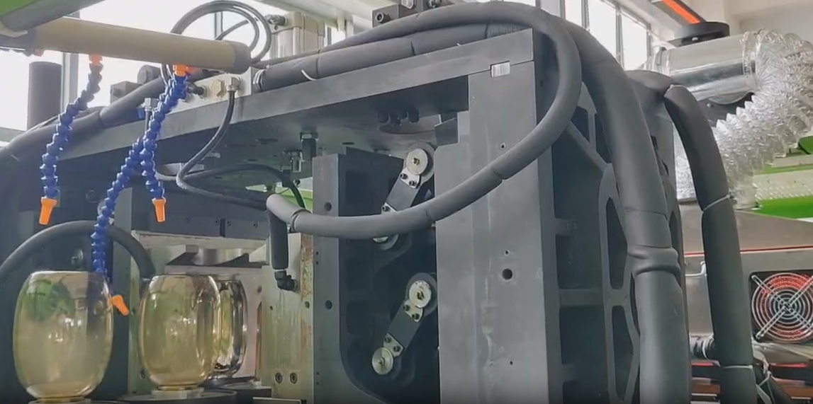 vfine wide neck jar bottle blowing machine 1