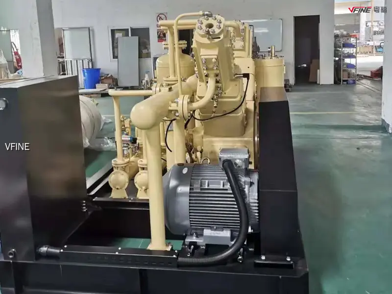 Oil Free Air Compressor System for Pet Bottle Blowing with High Performance 1