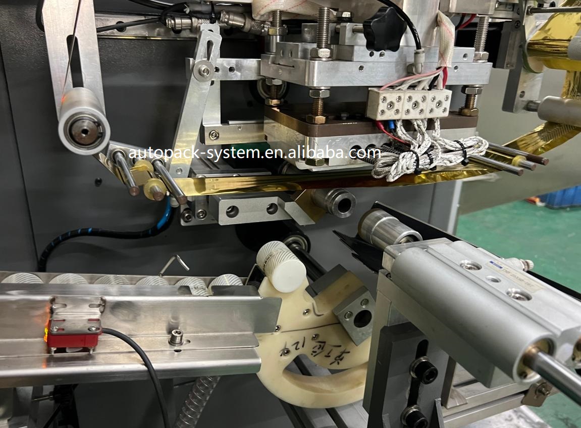 APM PRINT - Automatyske dopdrukmasine rûne silindryske doppen buis folie hjitte stampmasine 9