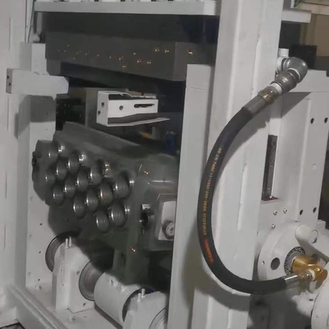 „Towin“ maistinių vienkartinių puodelių dubenėlių plastikinių gaminių konteinerių termoformavimo mašina