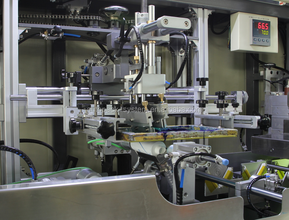 APM-S102 Hege snelheid 1 oant 8 kleuren universele automatyske flesse skermprintmasine