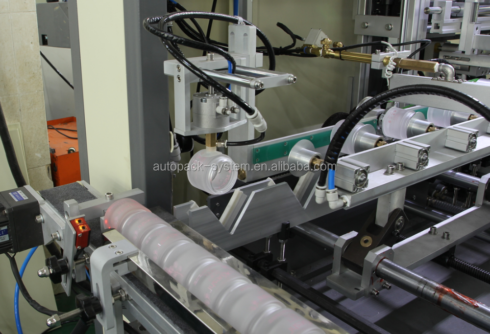 APM-S102 Hege snelheid 1 oant 8 kleuren universele automatyske flesse skermprintmasine