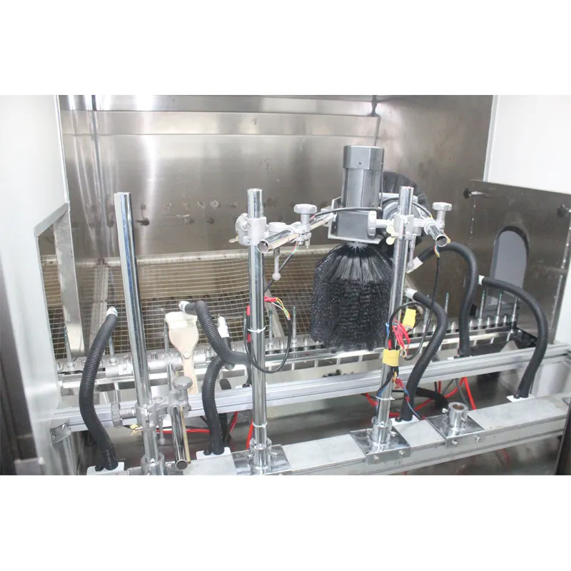 Oprema za mašinsko farbanje prskanjem za boce s kremom 1