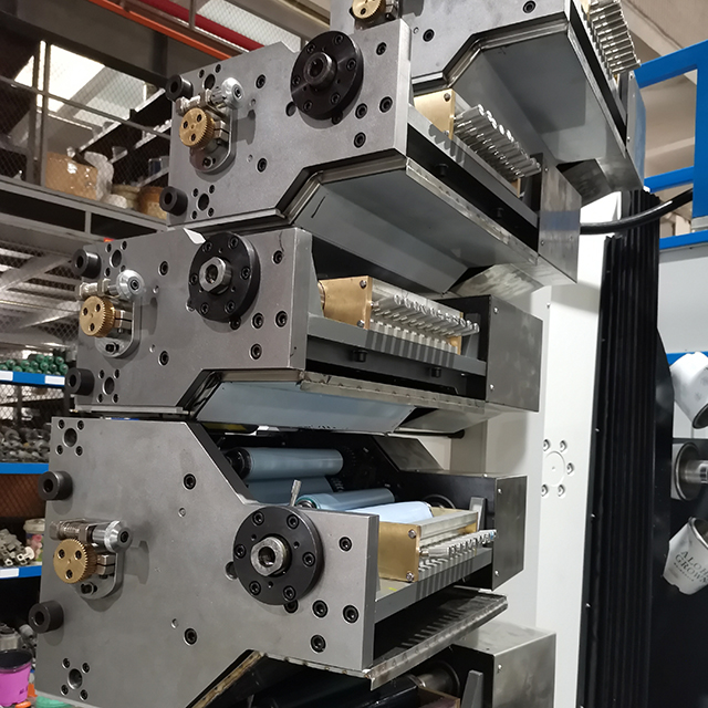 Automatic offset plastic bucket feeding system with speed in 15pcs/min QJY-6350 pail printing printer machine