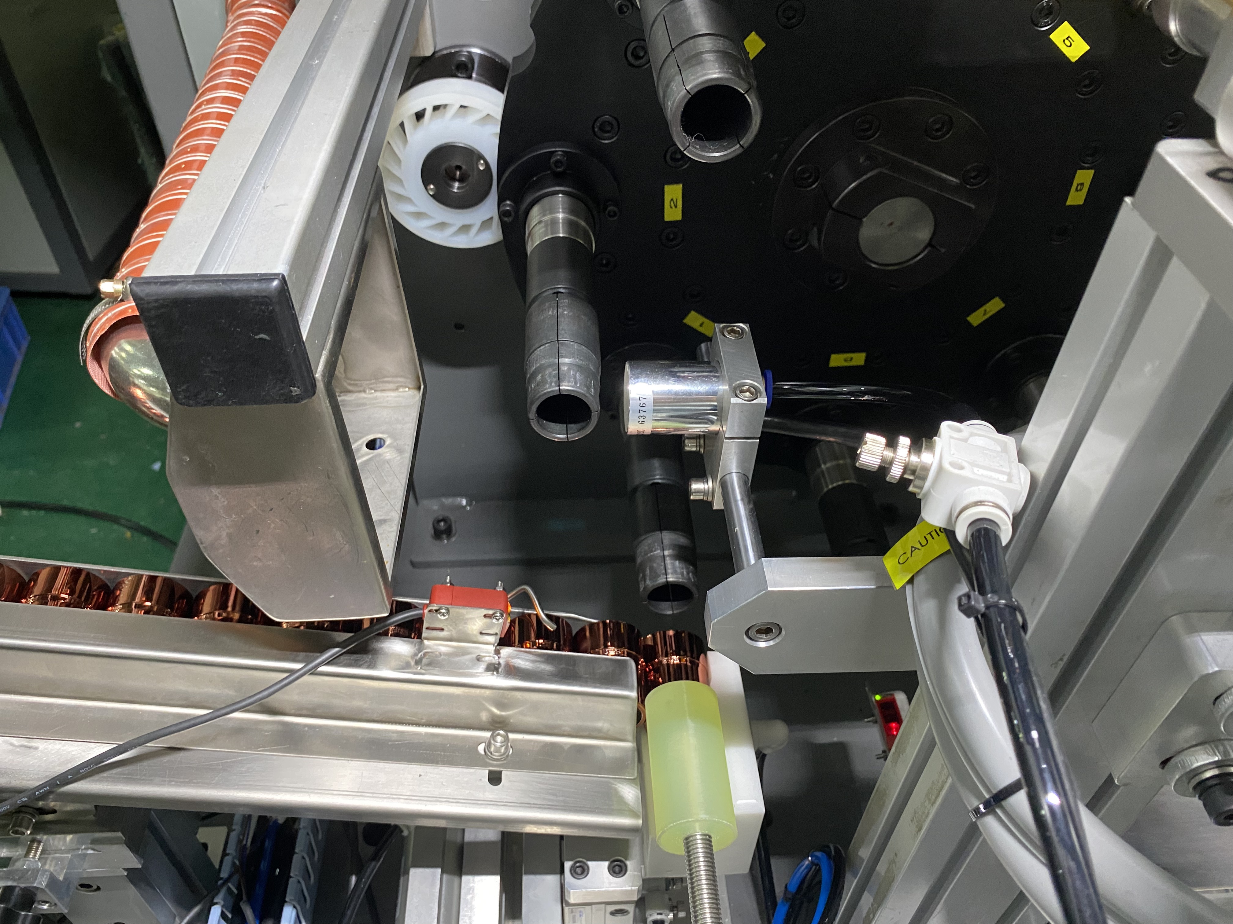 APM PRINT-S103M Automatic servo screen printing machine for printing cylindrical tubes caps side and top 9