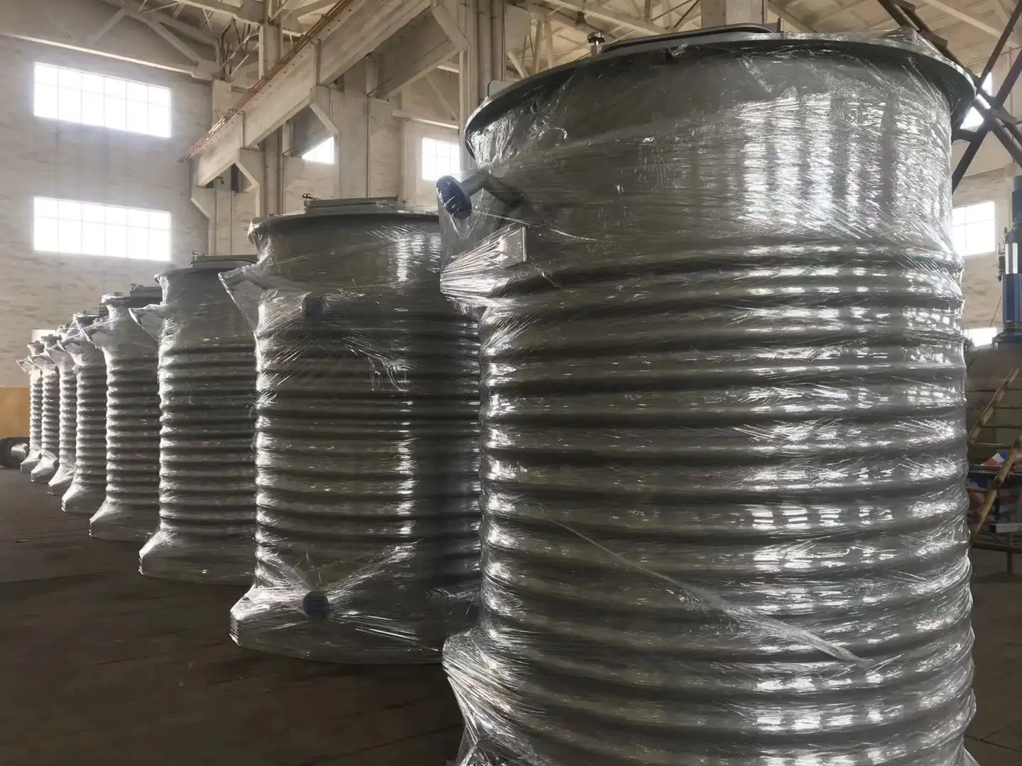 Custom tank reactor for drying and dehumidifying powdery materials Manufacturer | Zhanghua 6