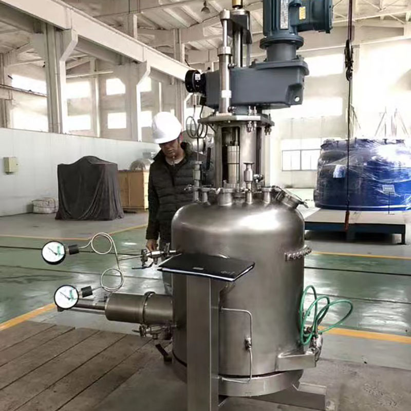 In 2018, Hastelloy “Three in One” (filtering, washing and drying) equipments made for a pharmaceutical enterprise 5