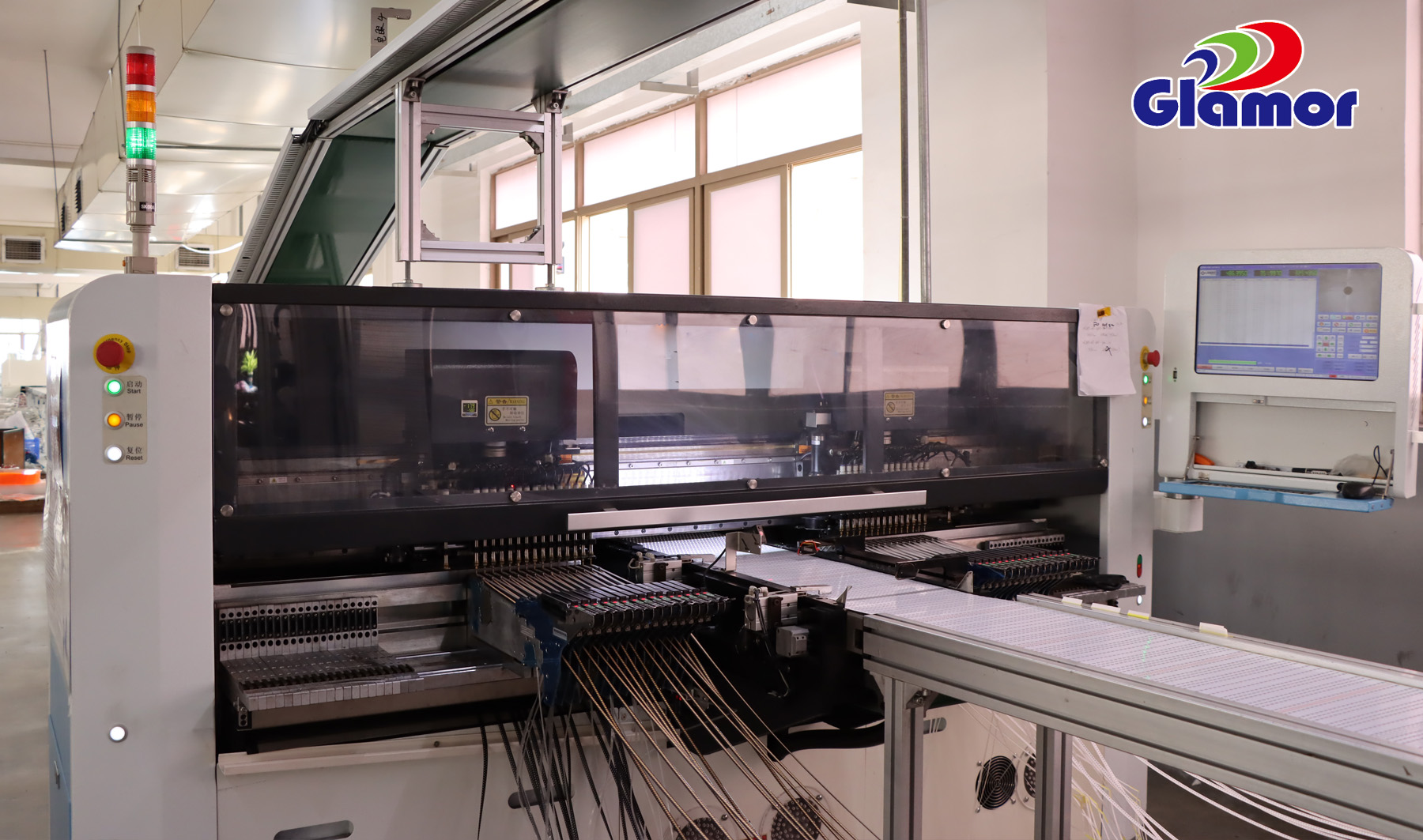 namboarina Fairy Krismasy jiro mpanamboatra avy any Shina | GLAMORA 2