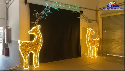 LED Reindeer Christmas Motif Lights 2