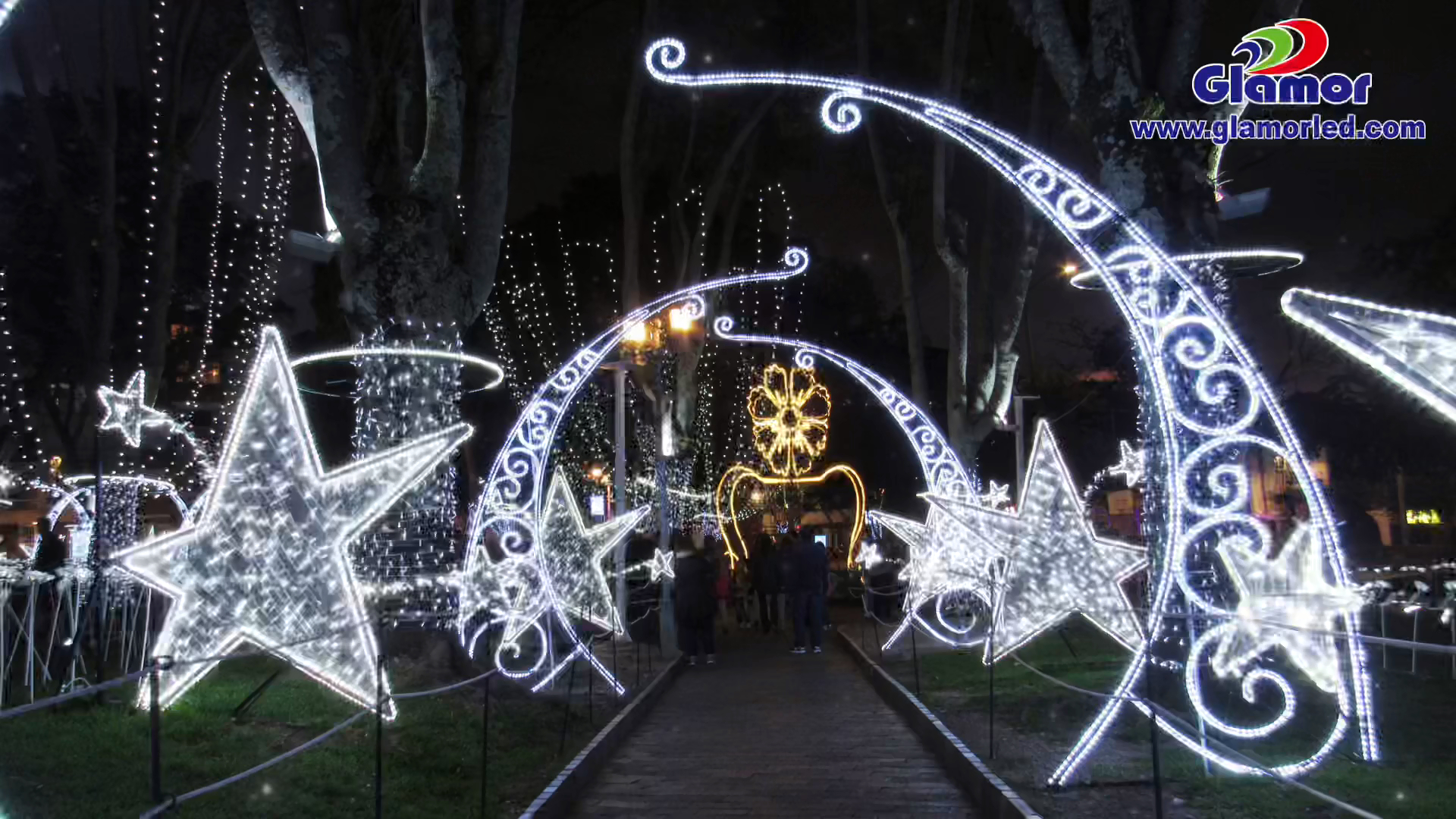  LED Motifli Işıklar Kullanılarak Aydınlatma Proje Örnekleri | GLAMOR