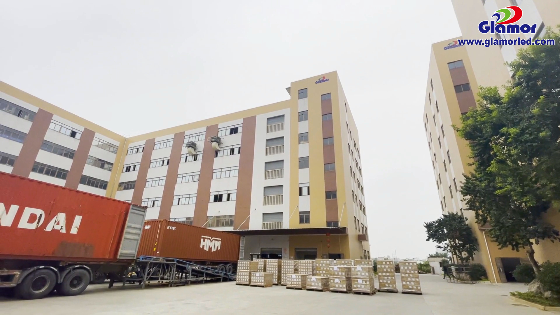 今日もまたコンテナ輸送の日です | GLAMOR 1