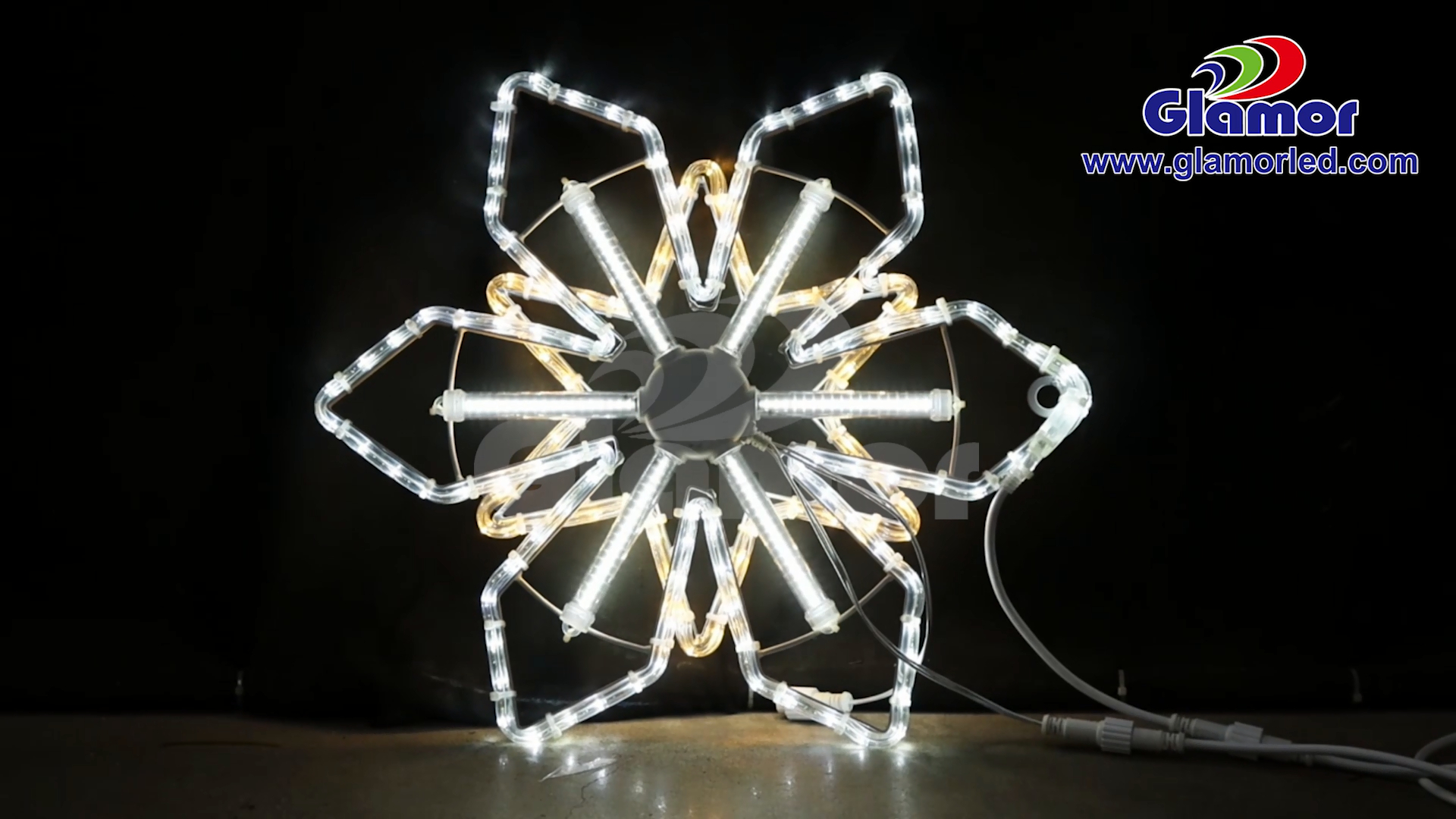 Seria e re IP65 e papërshkueshme nga uji për ndriçim dekorativ të festave të Krishtlindjeve 2025, motive LED 2D Chasing Star | Glamour 2