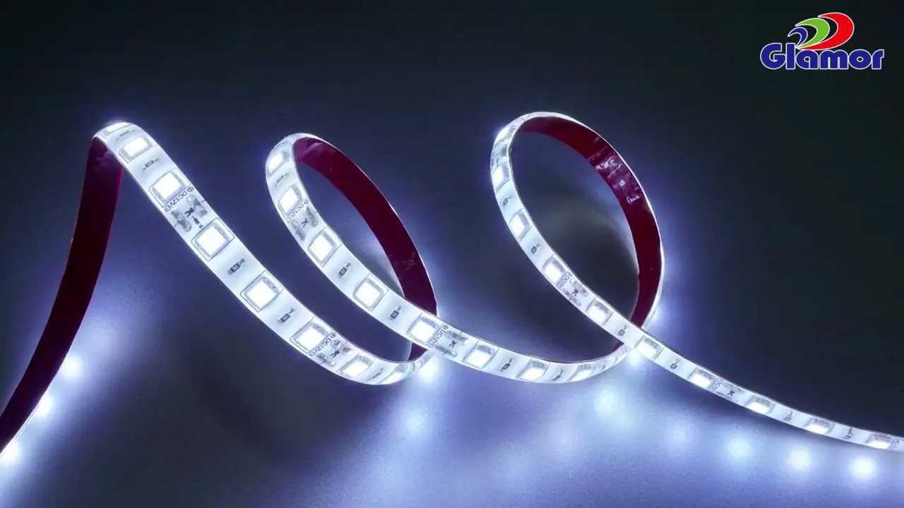 වෘත්තීය සුදු IP44 PU LED තීරු ලයිට් අඩු වෝල්ටීයතා නිෂ්පාදකයින් 1