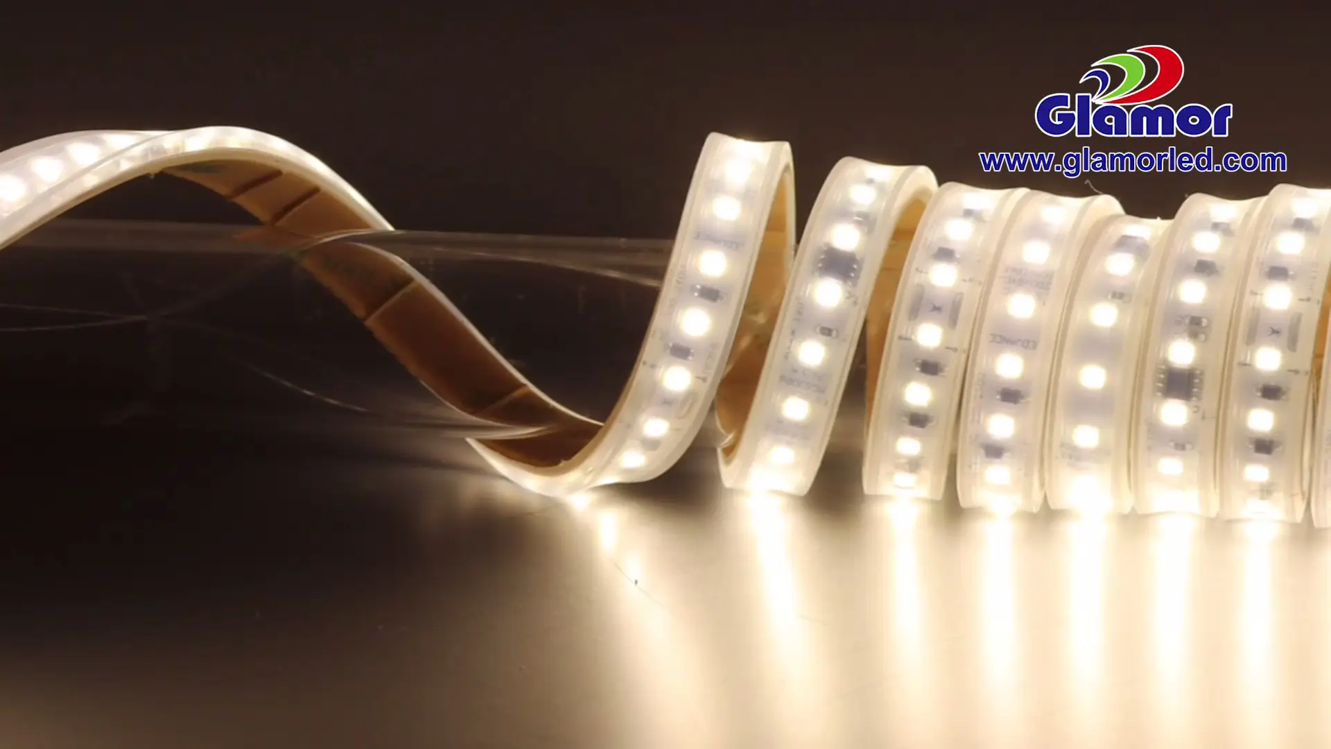 I-silicone ehamba phambili eguquguqukayo ekhokelela ekukhanyeni kwe-strip, i-24V, i-230V, i-110V, i-120 led / m kunye nesatifikethi se-CE ERP EMC LVD, abavelisi | GLAMOR 1