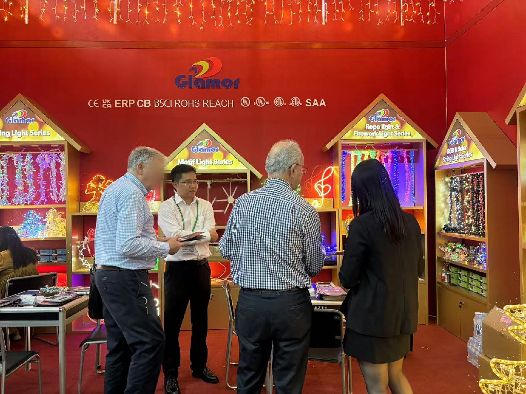 Çin İthalat ve İhracat Fuarı Kanton Fuarı dekorasyonu Aydınlatma aşaması 2 küçük motif 2D 3D ekran | Glamour üreticisi 6