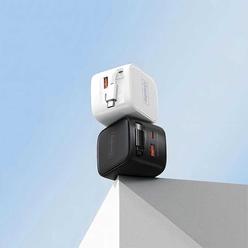 EC11 30W GaN Charger with built-in Lightning Elatic cable 1