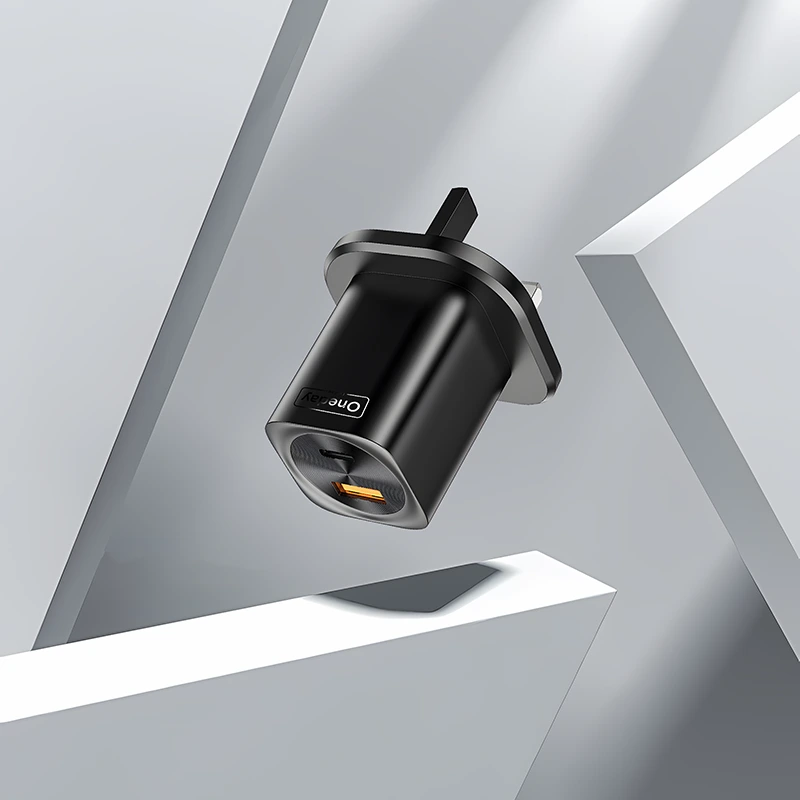 NC04 20W USB + TYPEC dual port Charger 1