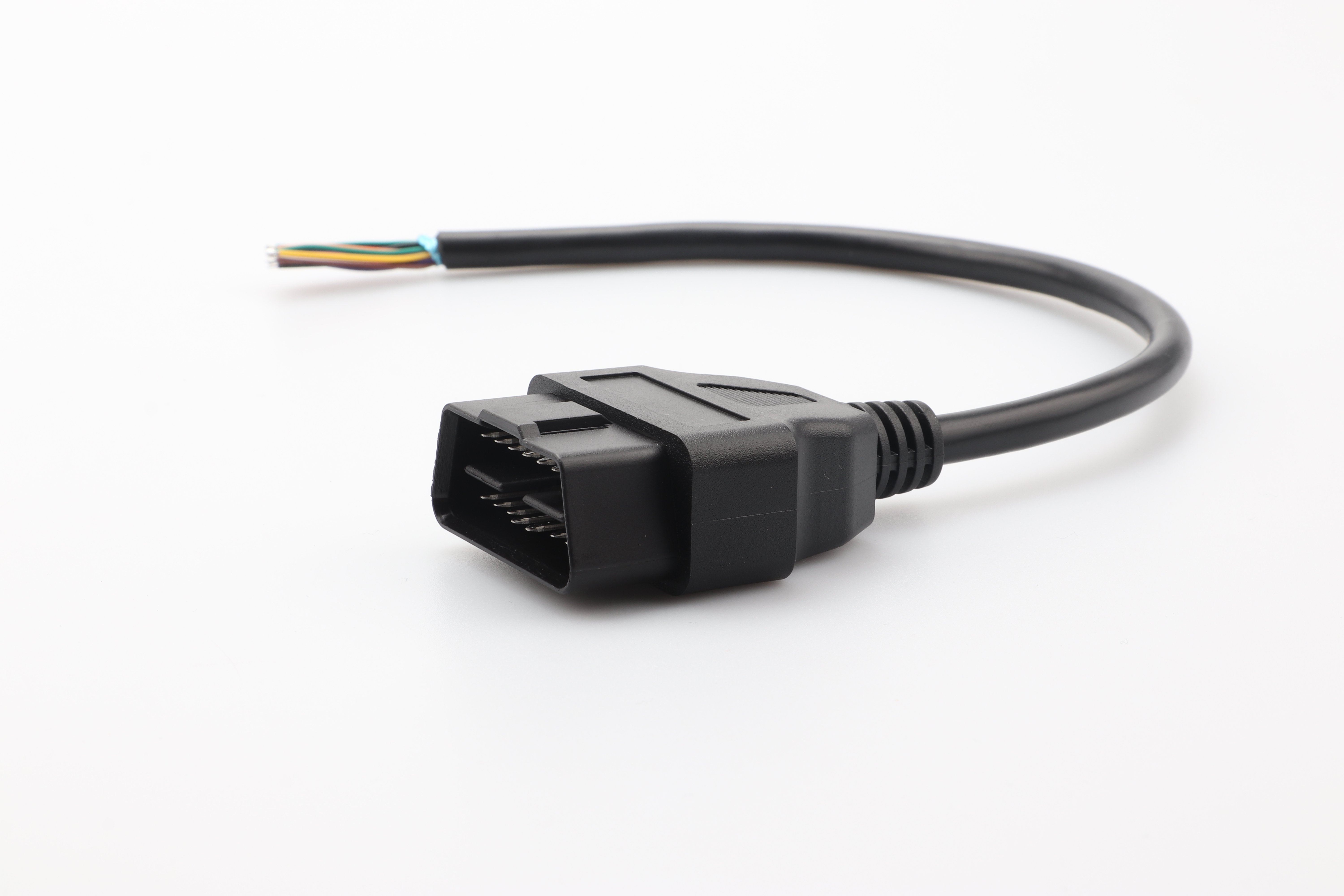 ¿Cuál es la clasificación de los conectores de CC? | Conectores MOCO 1