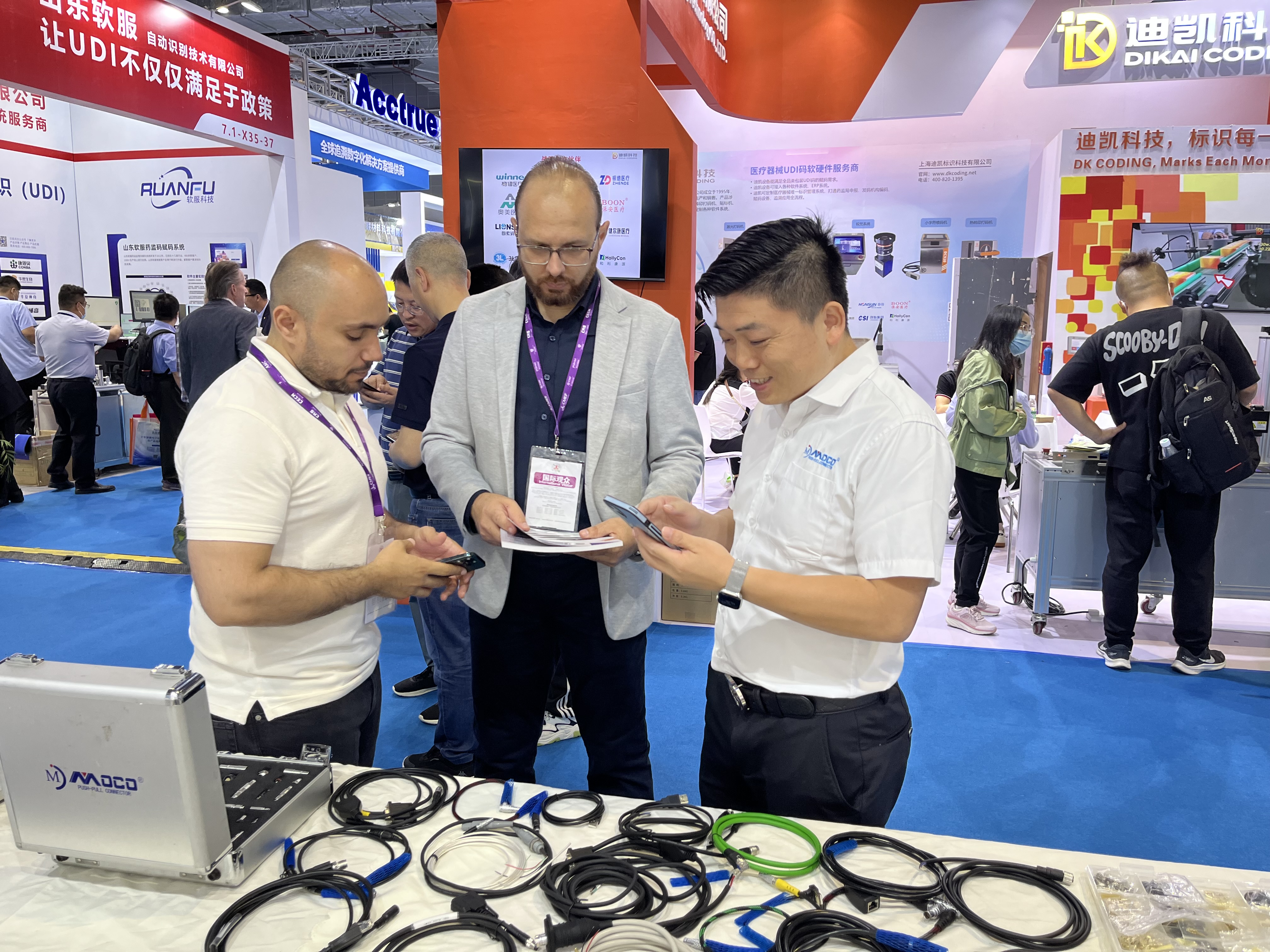 MOCO expone en la Feria Internacional de Equipos Médicos CMEF China 2023 3