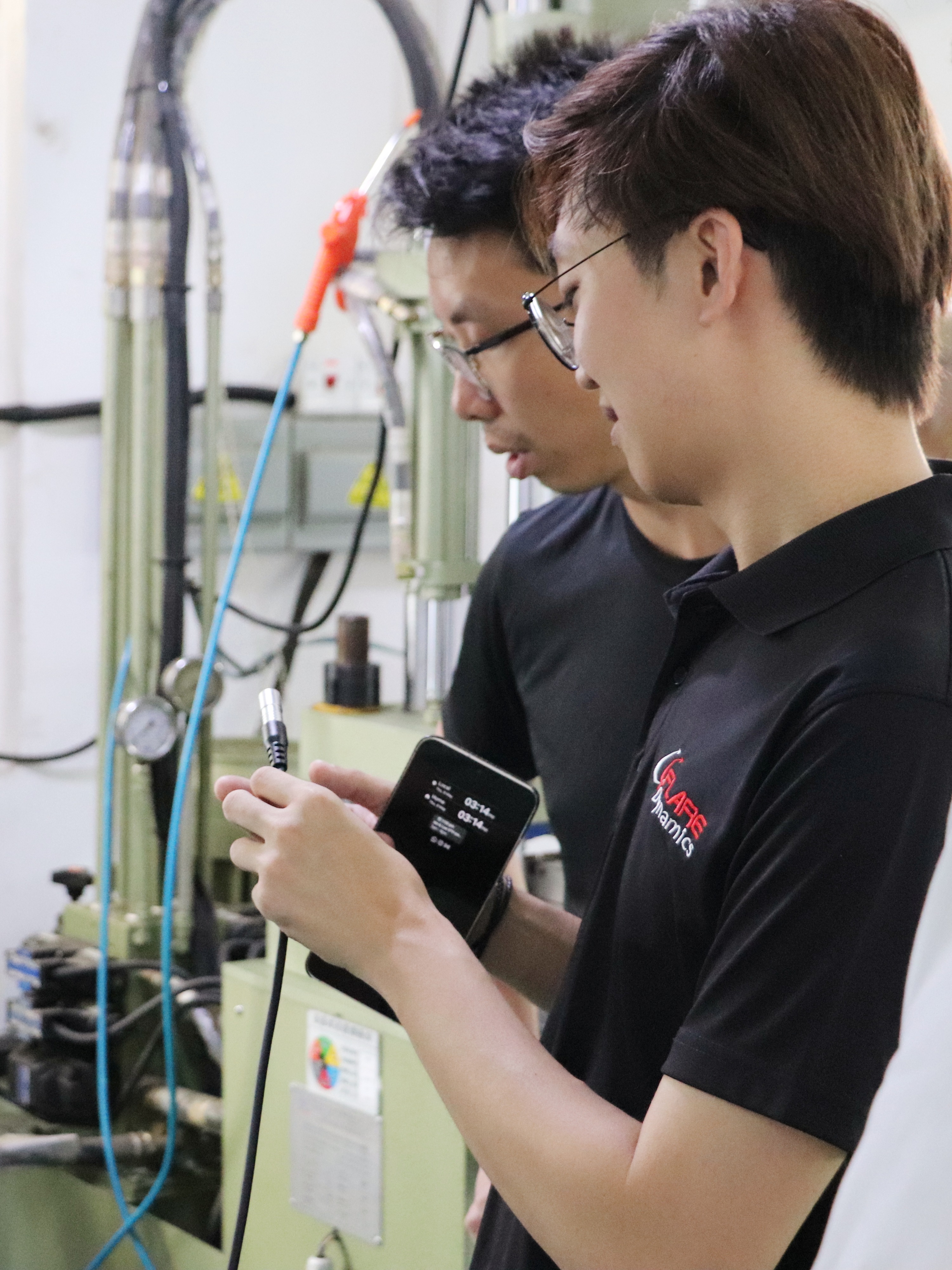 Avance en la potencia de los drones cautivos: una empresa de Singapur adopta conectores de bloqueo push-pull para misiones de alto riesgo. 4