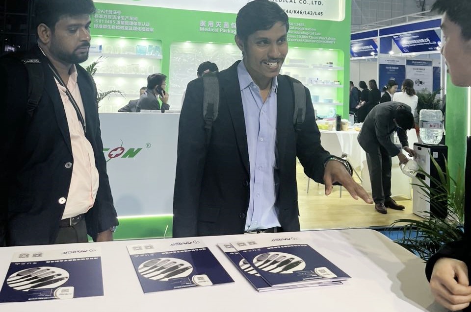 MOCO חוגגת תצוגה מוצלחת של מחברים רפואיים מהדור הבא ב-CMEF 2025 בשנחאי 2