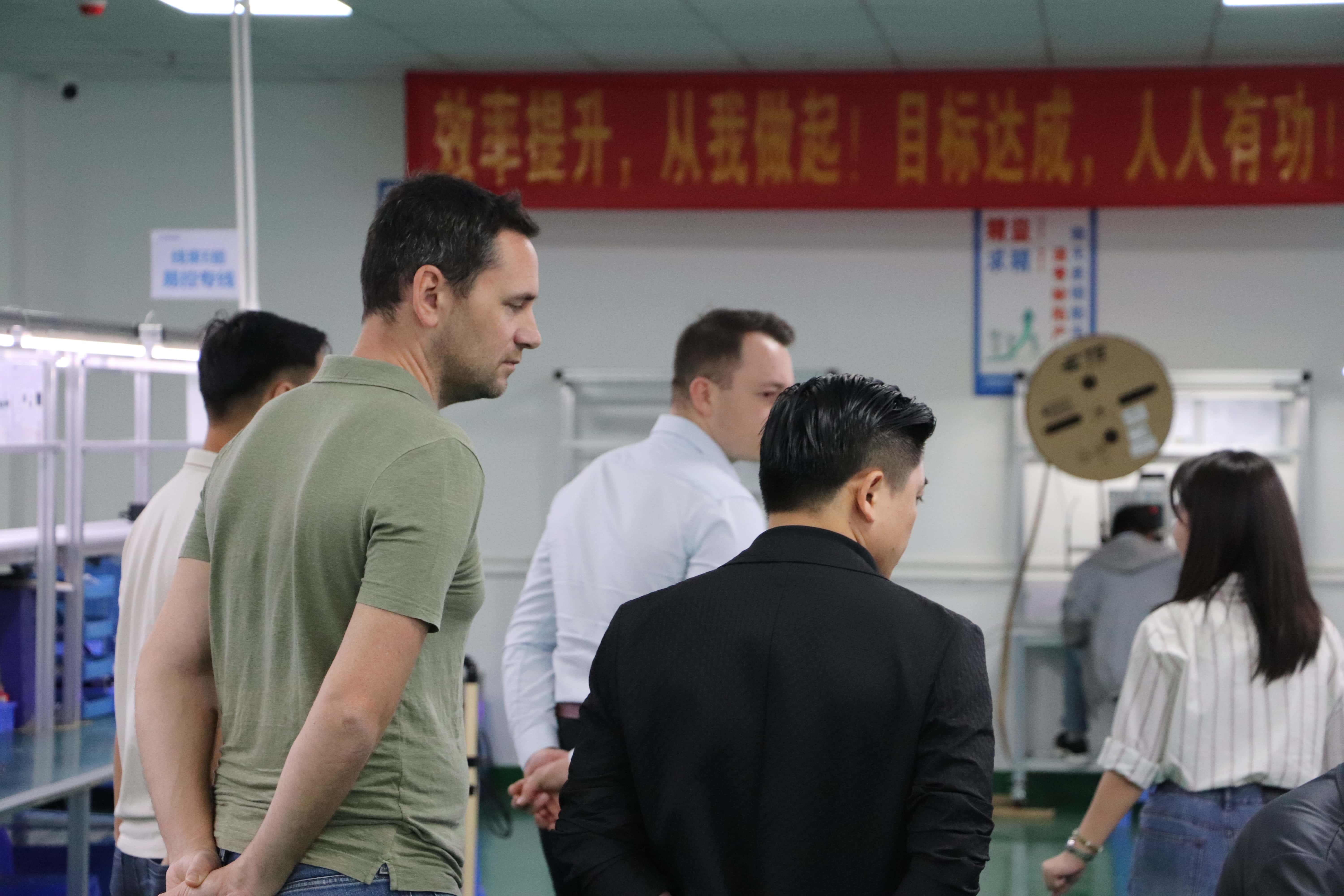 צוות AVL ביקר במטה MOCO בז'ונגשאן, וחיזק את השותפות בפתרונות מחברים מדויקים 2