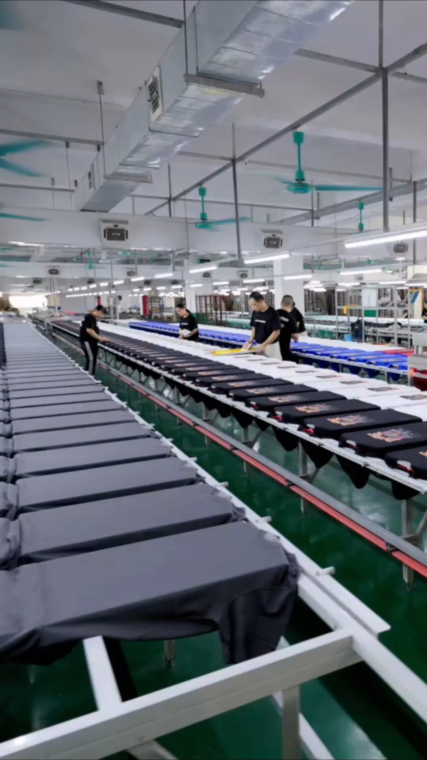 Custom Clothing Manufacturer in Guangzhou Since 2001 | Low MOQ & In-House Production