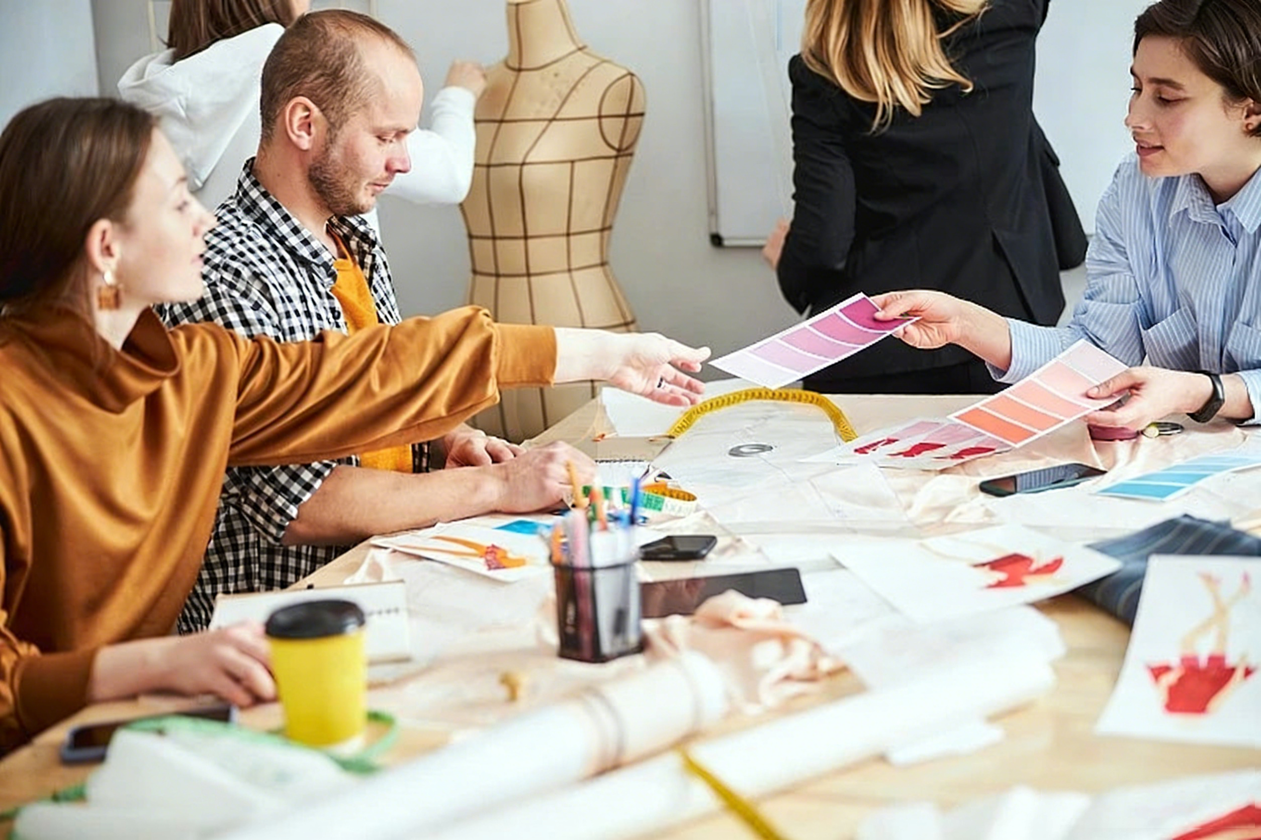 맞춤 의류 제조업체를 선택하는 방법: 구매자가 반드시 알아야 할 10가지 요소 1