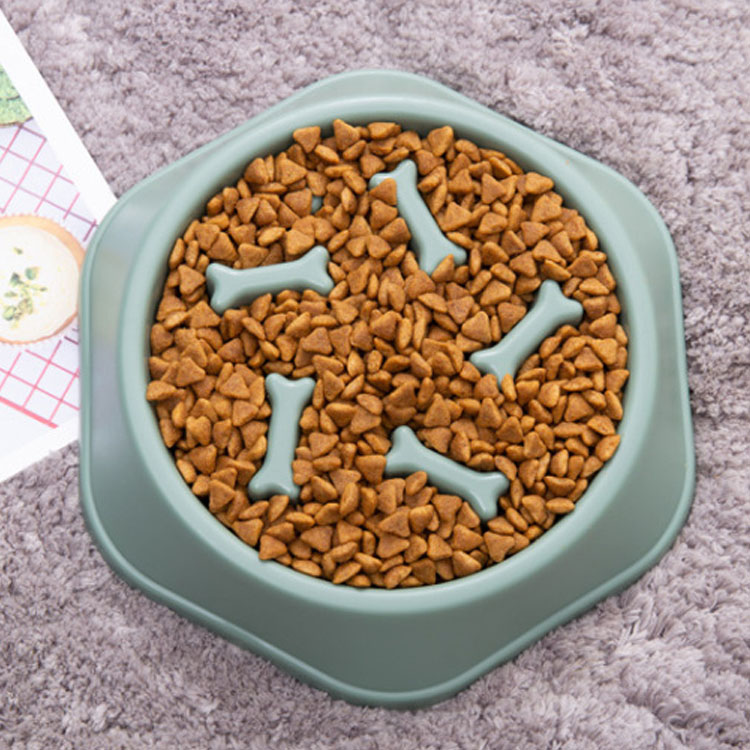 dog slow feeder bowl platic pet food dispenser supplier 1