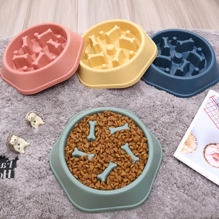 dog slow feeder bowl platic pet food dispenser supplier 2
