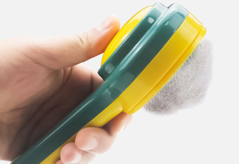 Quality pet hair removal comb plastic self-cleaning cats grooming combs Manufacturer | Roadreign 10