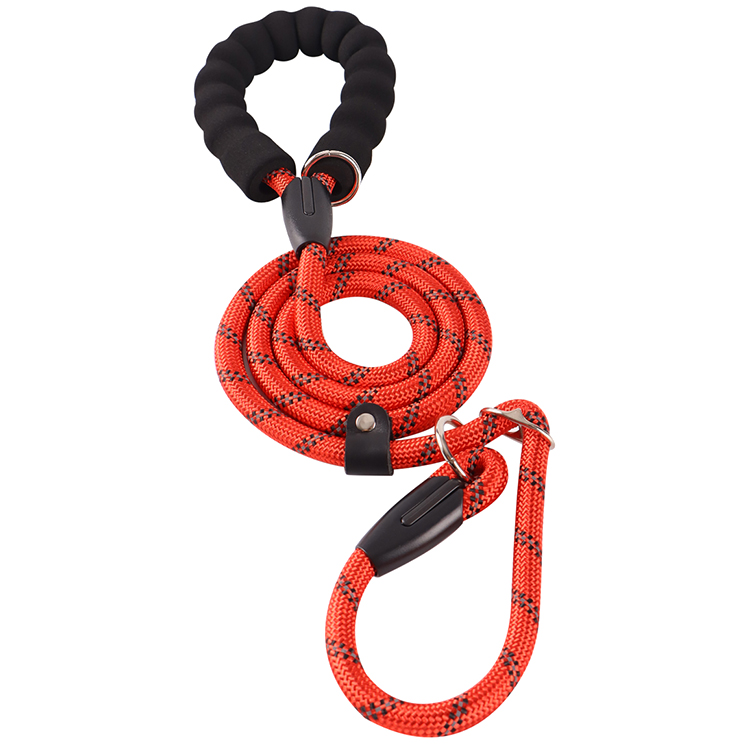 Waterproof Nylon Dog Leash with Comfortable Padded Handle and Highly Reflective Threads for Pet Dogs