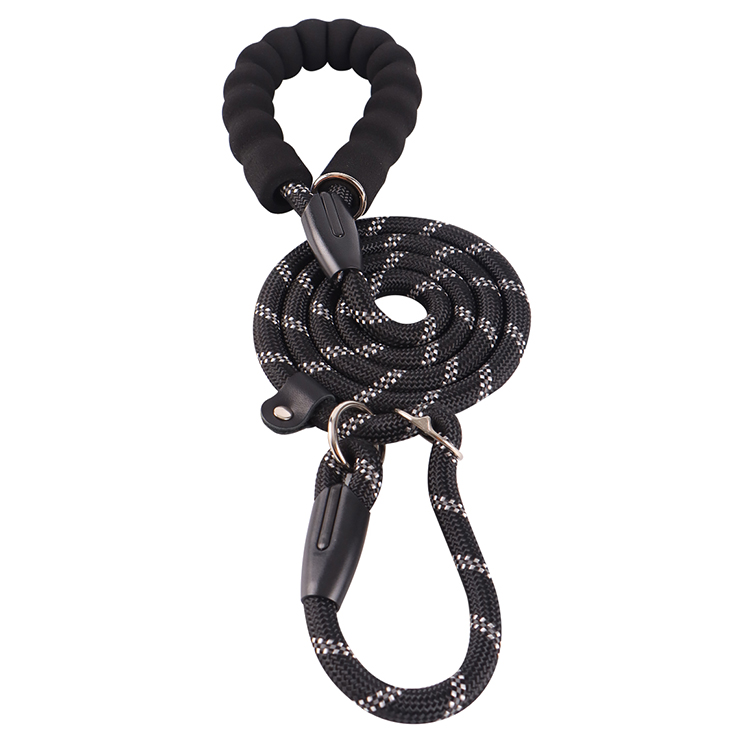 Waterproof Nylon Dog Leash with Comfortable Padded Handle and Highly Reflective Threads for Pet Dogs