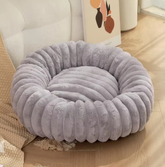 Roadreign CloudNest: Ultra-Soft Plush Round Pet Bed for Anxiety Relief & Deep Sleep 14