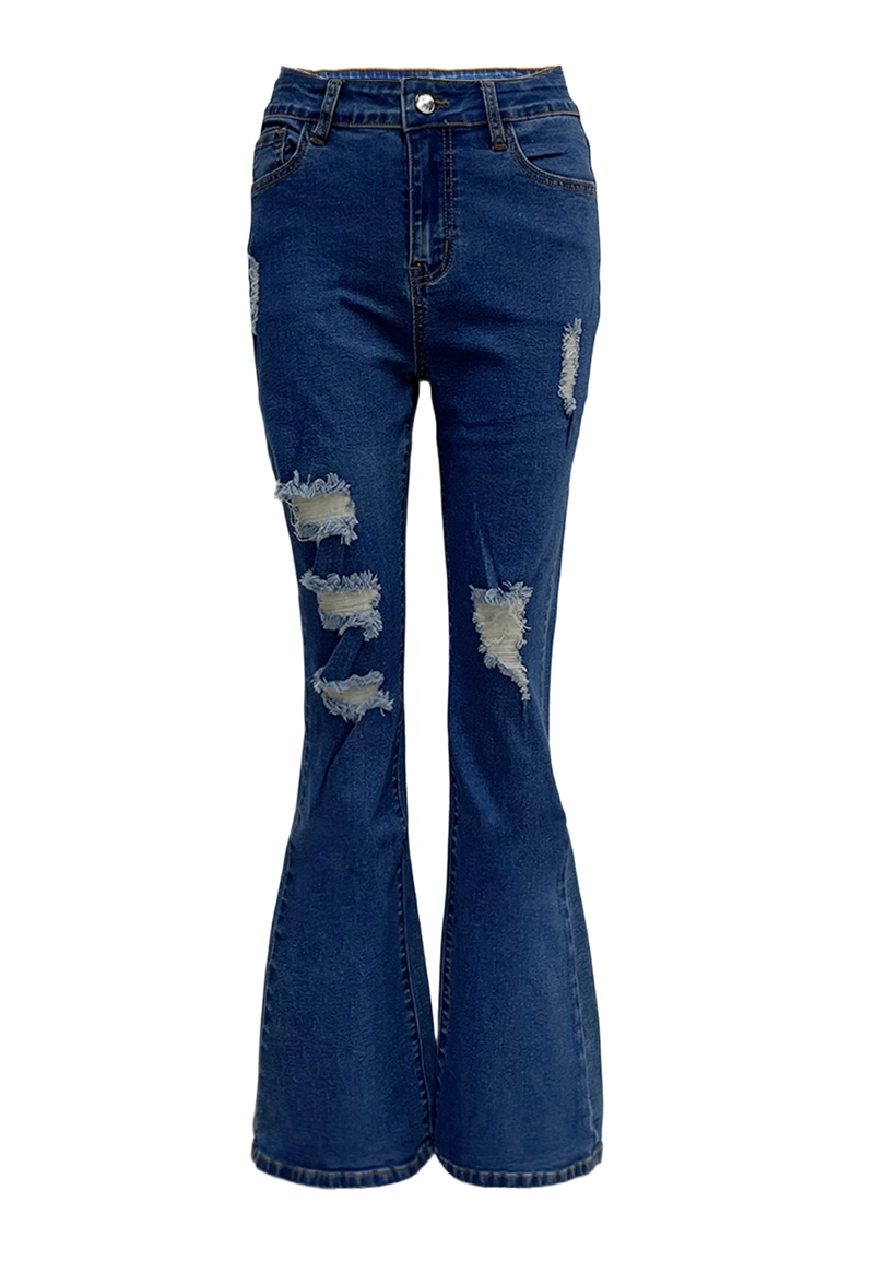 Distressed Flared Jeans – mühelos cooles Alltagsoutfit 1