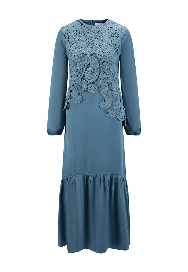 Abito midi da donna color blu polvere con sovrapposizione in pizzo paisley e maniche lunghe Vepeen Apparel 1