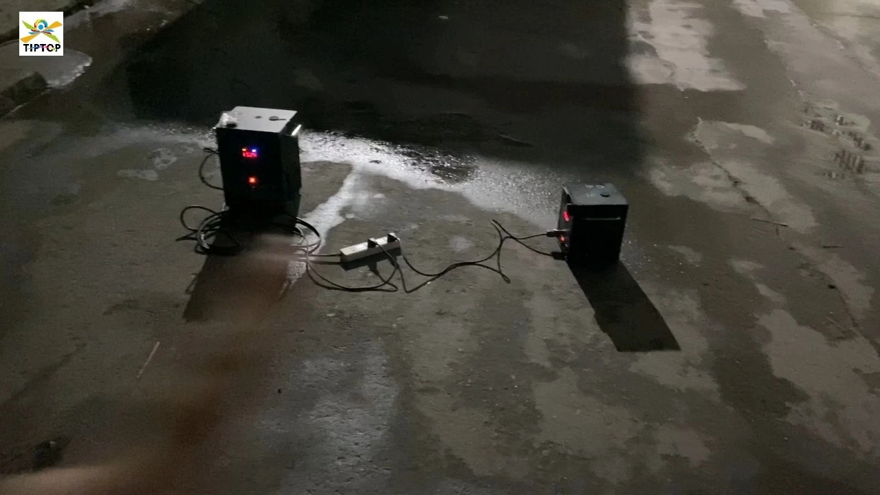 Máquina de fogos de artifício de alta potência de 1700W, efeito sparkler para palcos internos e externos, com controle remoto para casamentos, festas e shows. 1