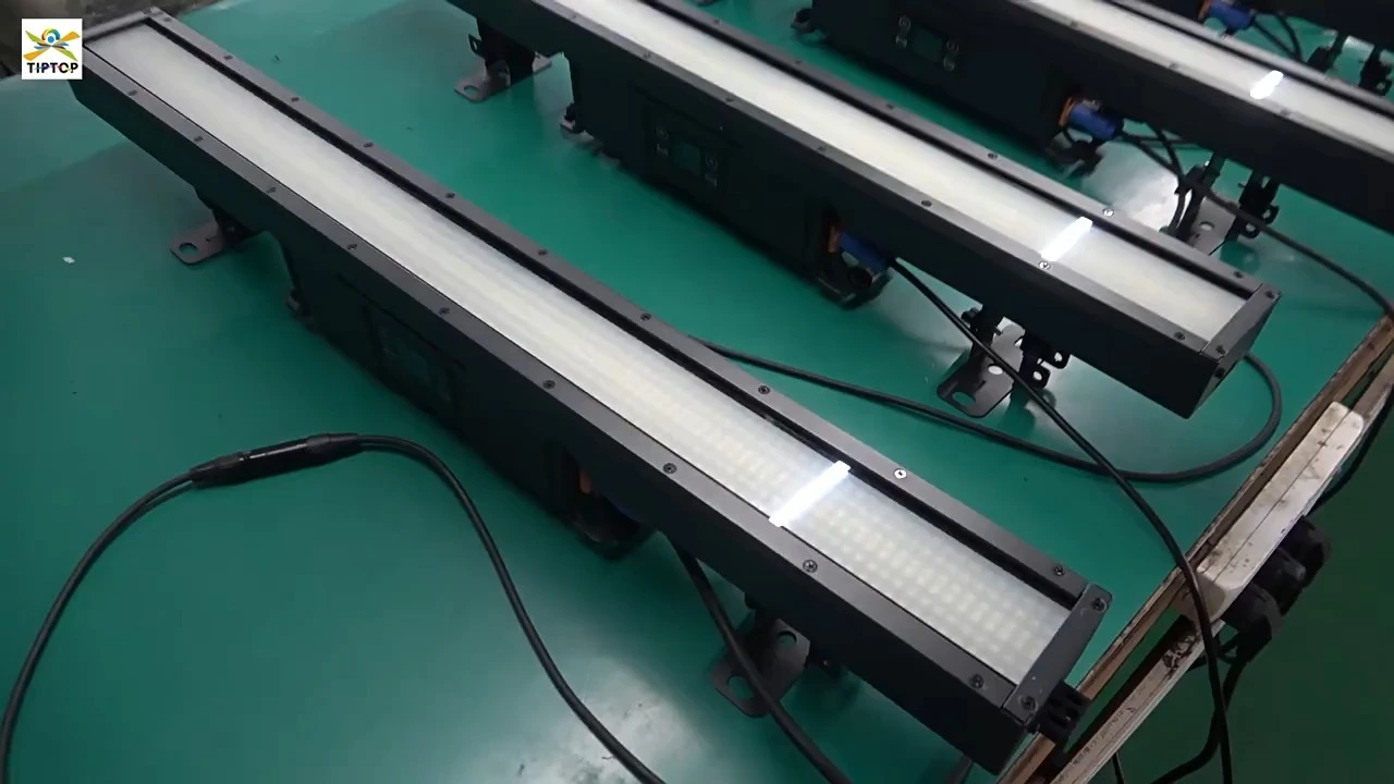 Refletor de parede LED RGB de 14 x 30W com controle de pixel – Iluminação externa de alta potência para palcos, casamentos e fundos de eventos. 1