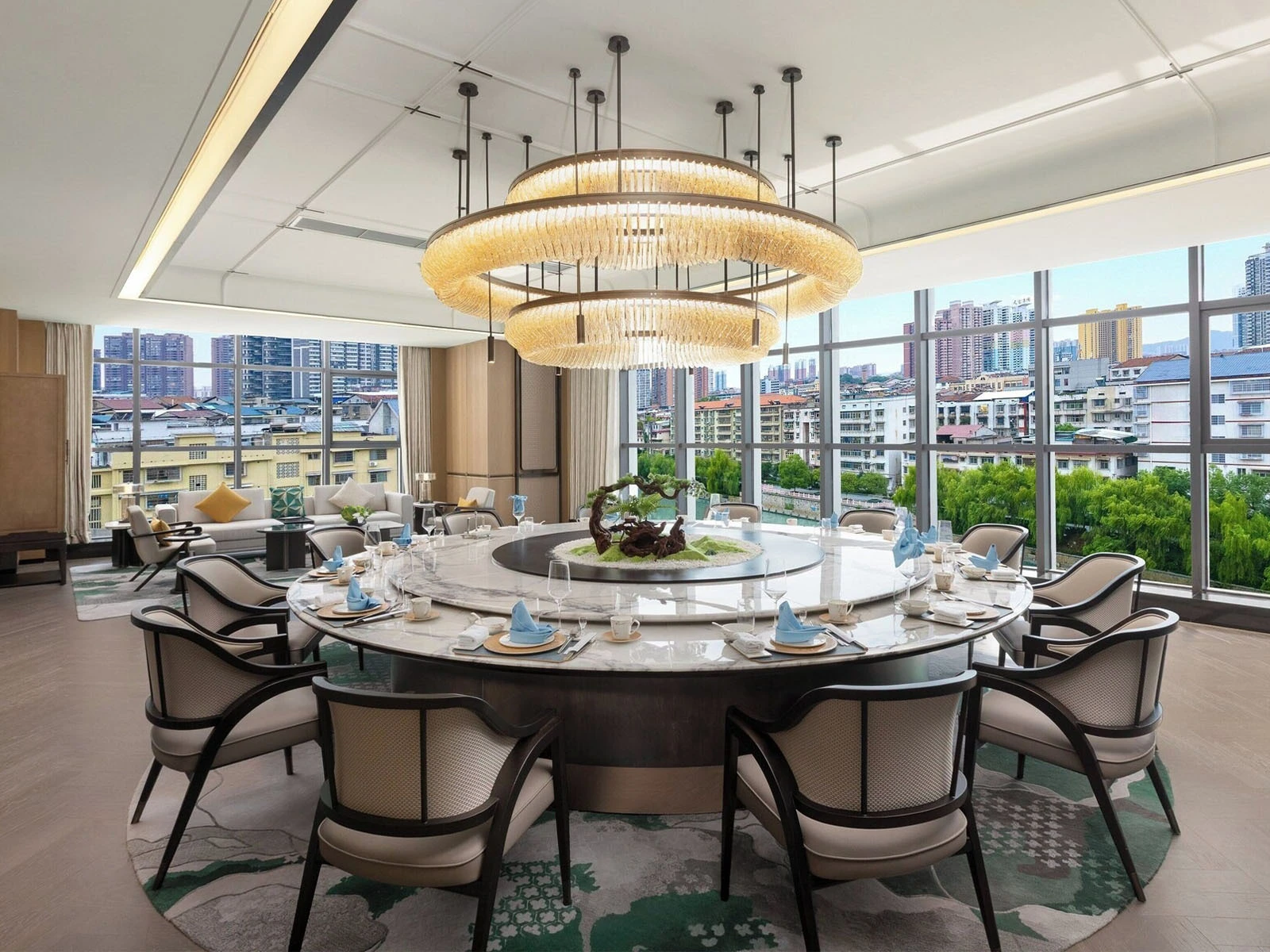 Round Dining Table 1