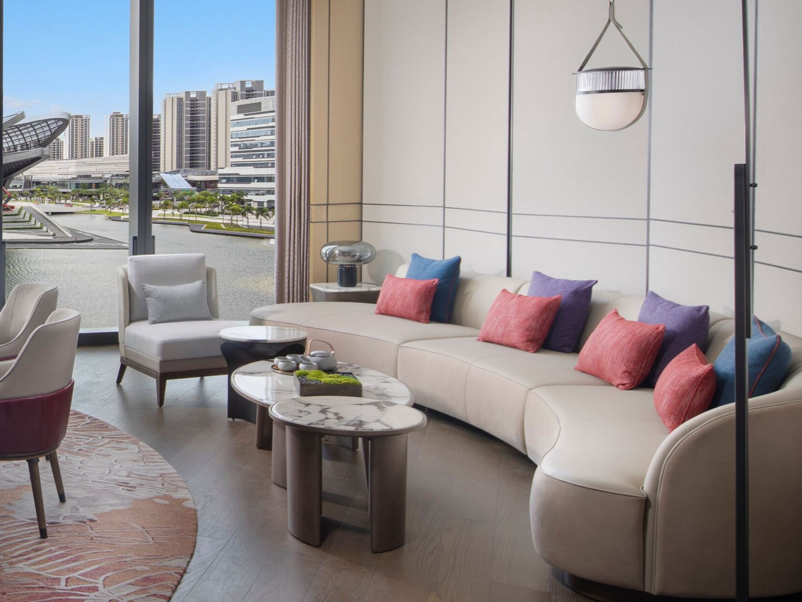 Диван в столовой 5