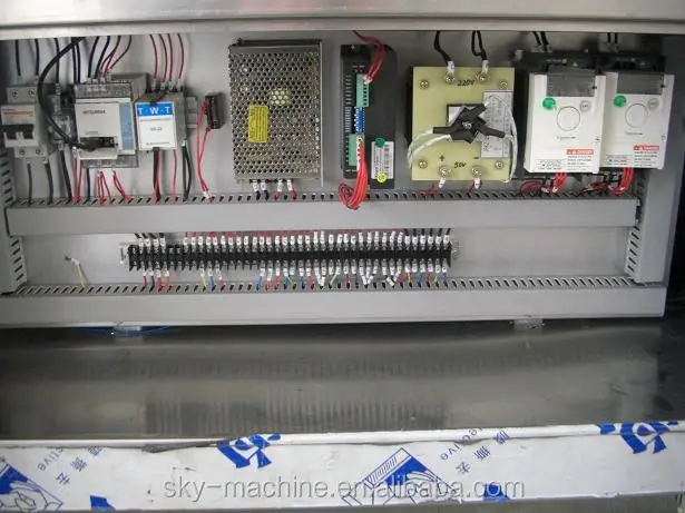 Automatic Wine Glass Bottle Self Adhesive Sticker Machine 14