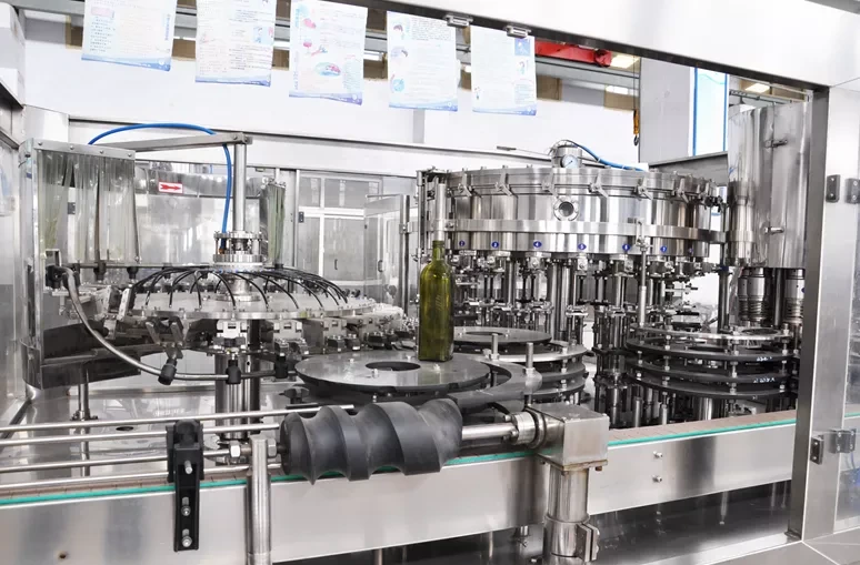 Automatic Juice PET Bottle Filling Machine 1