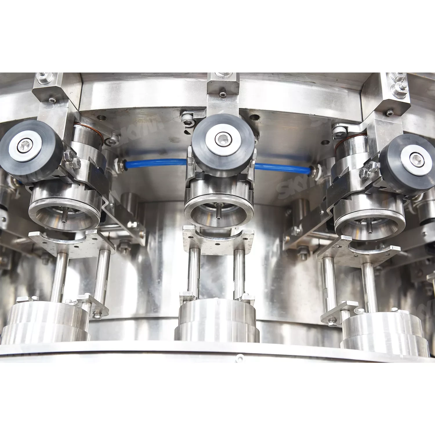 Cheap 24000cans/hr Beer PET Can Filling Machine 1