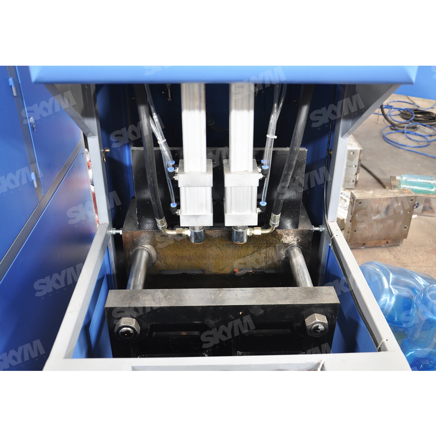 5 Gallon Mineral Water Bottle Blow Molding Machine  7