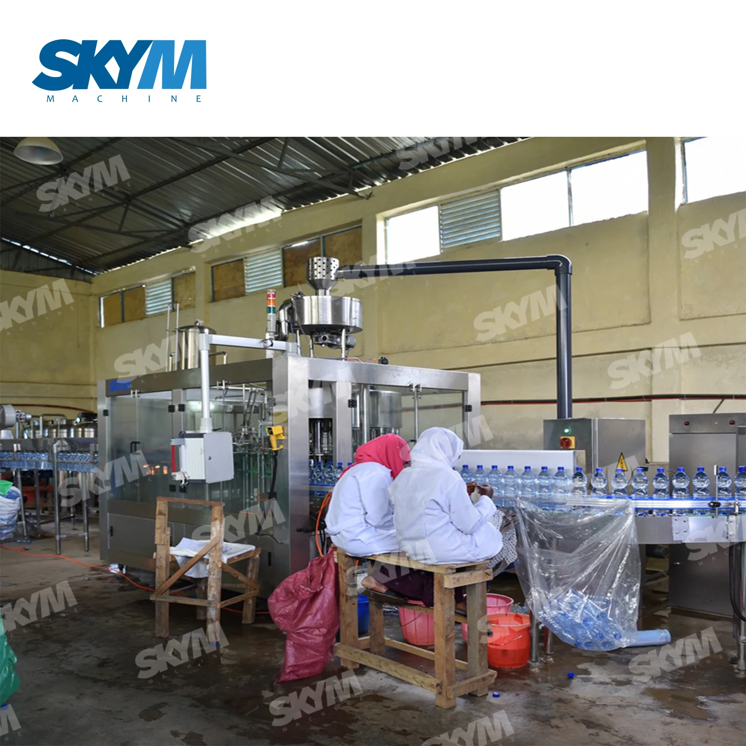 Aluminum Cans Tins Beer Carbonated Beverage Bottling Equipment 27