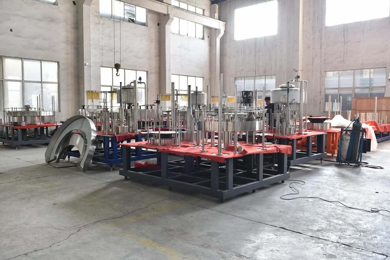 Aluminum Cans Tins Beer Carbonated Beverage Bottling Equipment 23