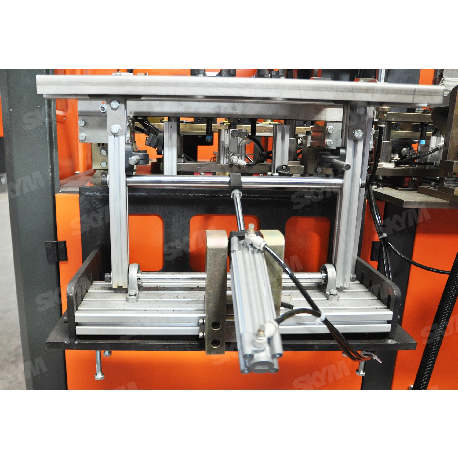 2L PET Water Bottles Making Equipments  13