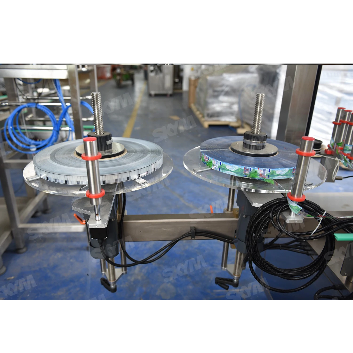 Automatic Hot Melt Glue OPP Bottle Labeling Machine  10